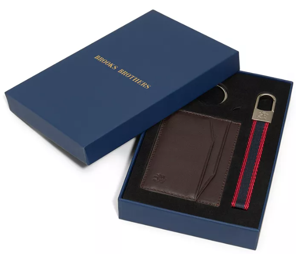 【2026年版】バレンタインは海外サイトがお得！海外通販が初めてでも安心！人気アイテムをBuy＆Shipで賢く購入,SSENSE（エッセンス）,macy’s(メイシーズ）,NORDSTROM（ノードストローム）JOMASHOP,amazon US, Brooks Brothers Men's Cardholder and Keychain Set